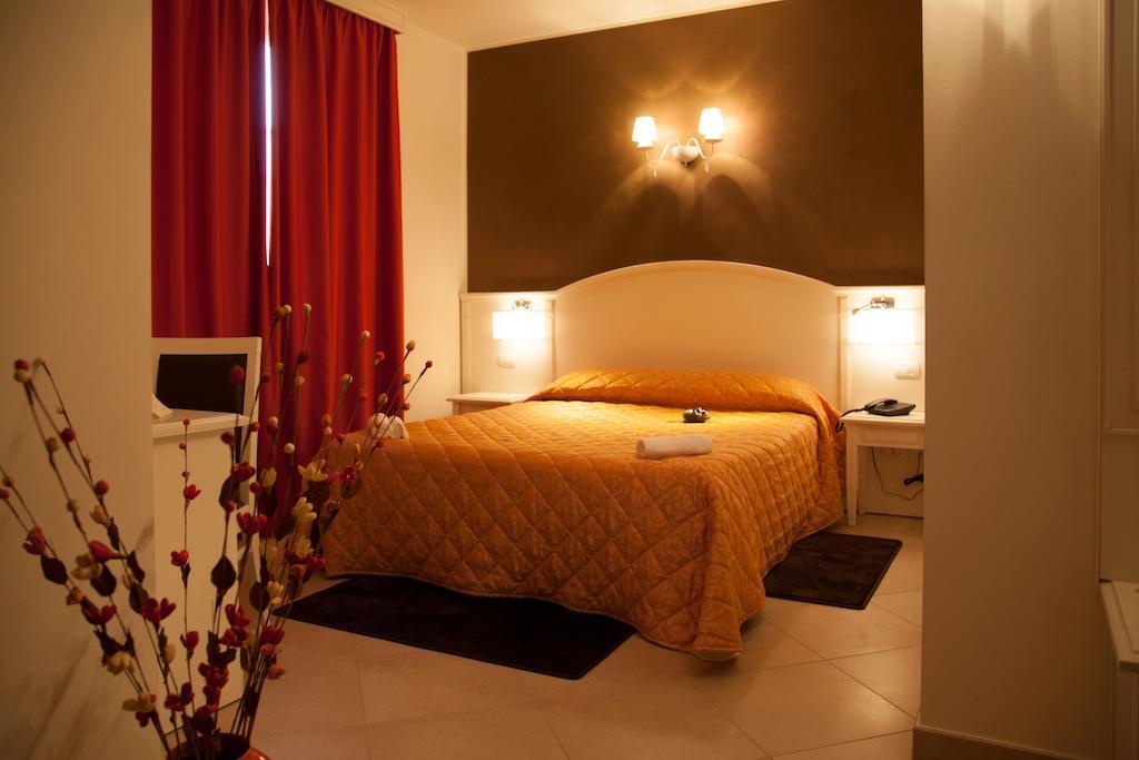 Hotel Centova Perugia Værelse billede