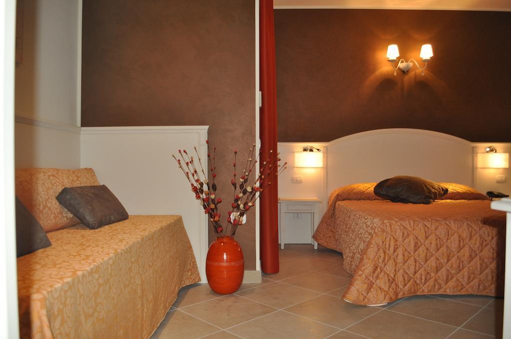 Hotel Centova Perugia Værelse billede