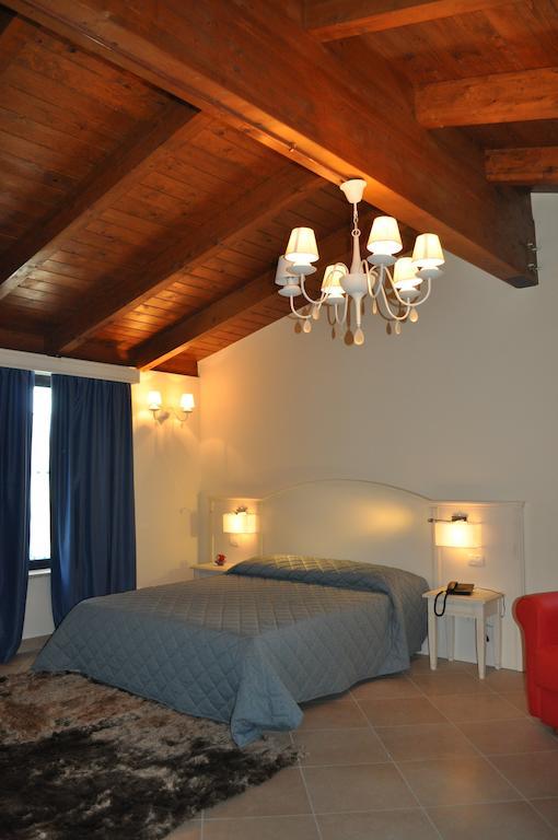 Hotel Centova Perugia Værelse billede