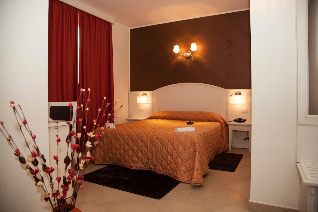 Hotel Centova Perugia Værelse billede